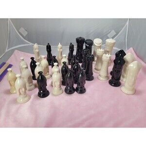 Vintage IRIDESCENT Ceramic Duncan Mold Medieval Gothic Chess 32 pc set No Board